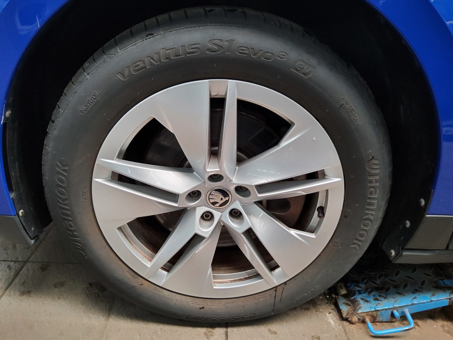 Skoda Enyaq iV 80 Navi LED 4xShz T-Leder RFK 11