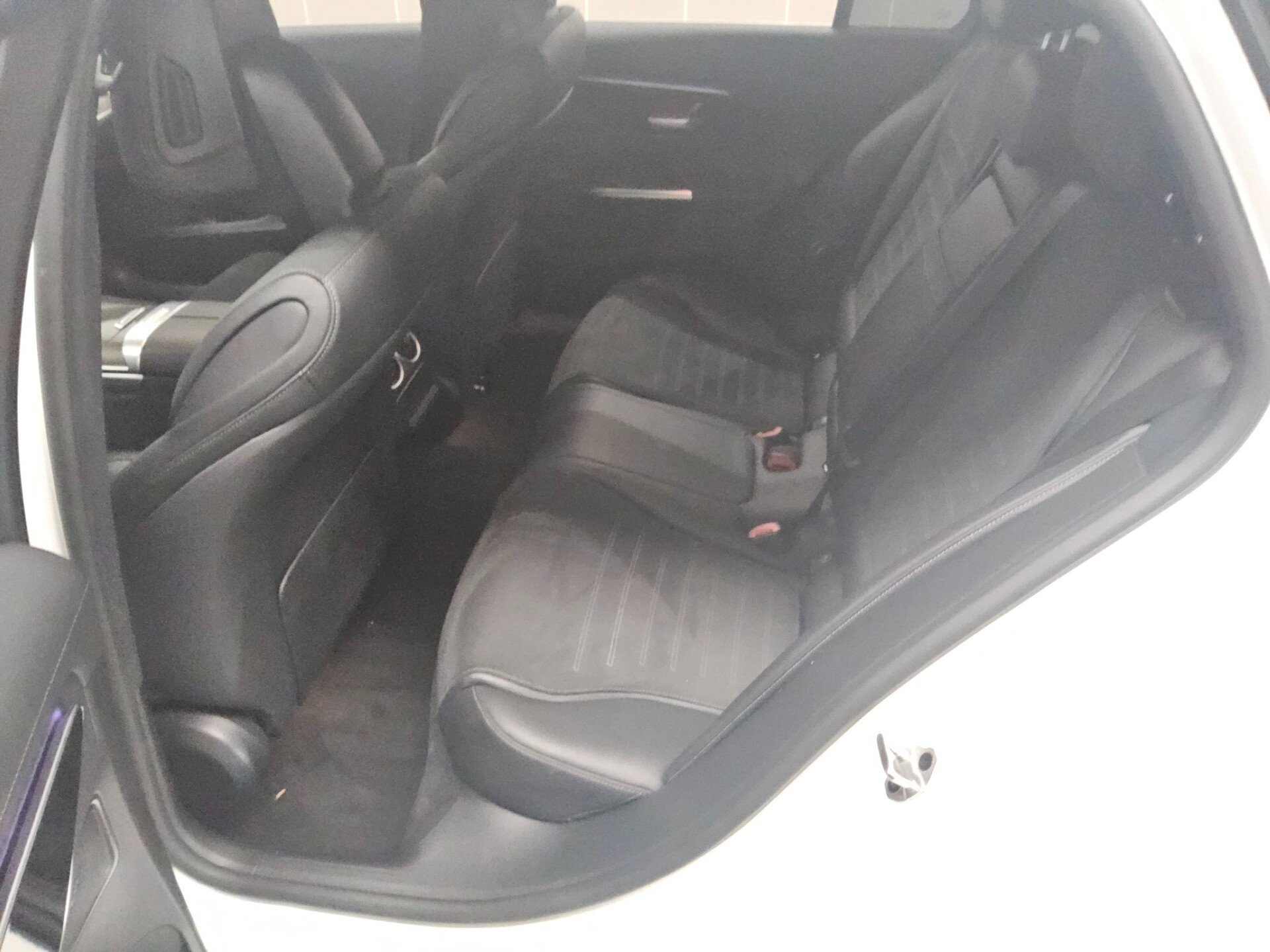Mercedes-Benz C 300 T d AMG-Line Navi LED AHK Distronic+ 13