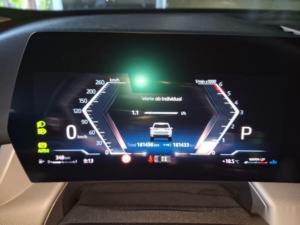BMW X1 sDrive18d Navi LED Pano AHK 7