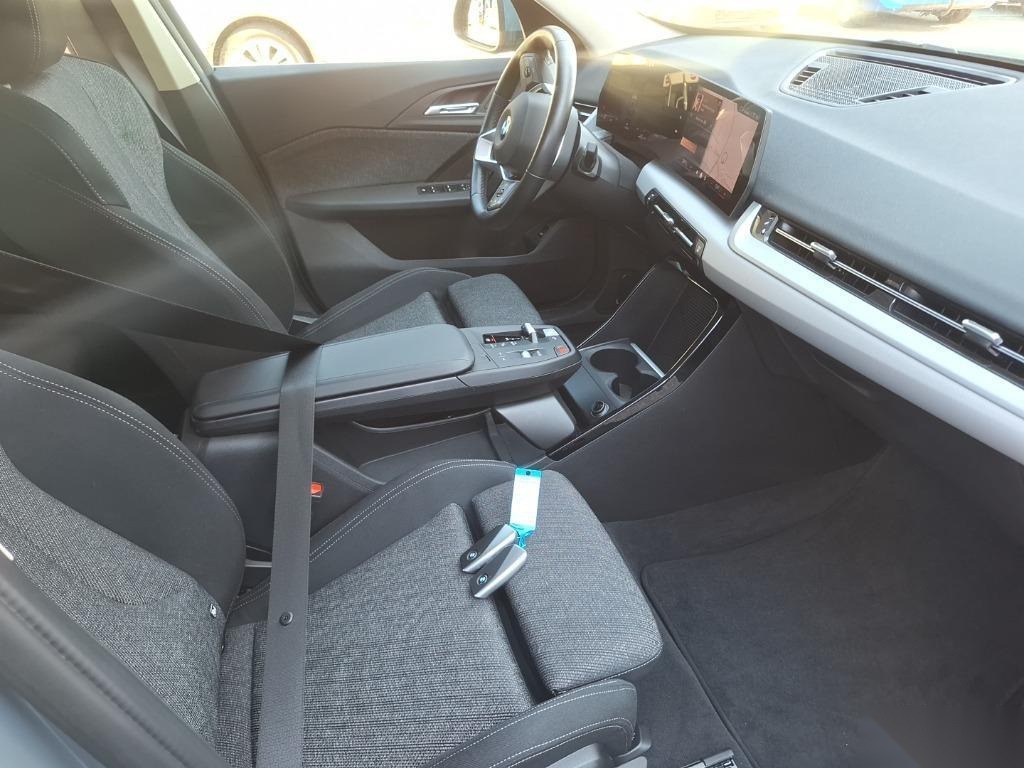 BMW X1 sDrive18d Navi LED Pano AHK 6