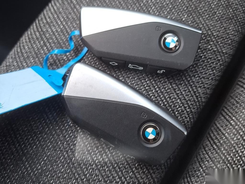 BMW X1 sDrive18d Navi LED Pano AHK 11