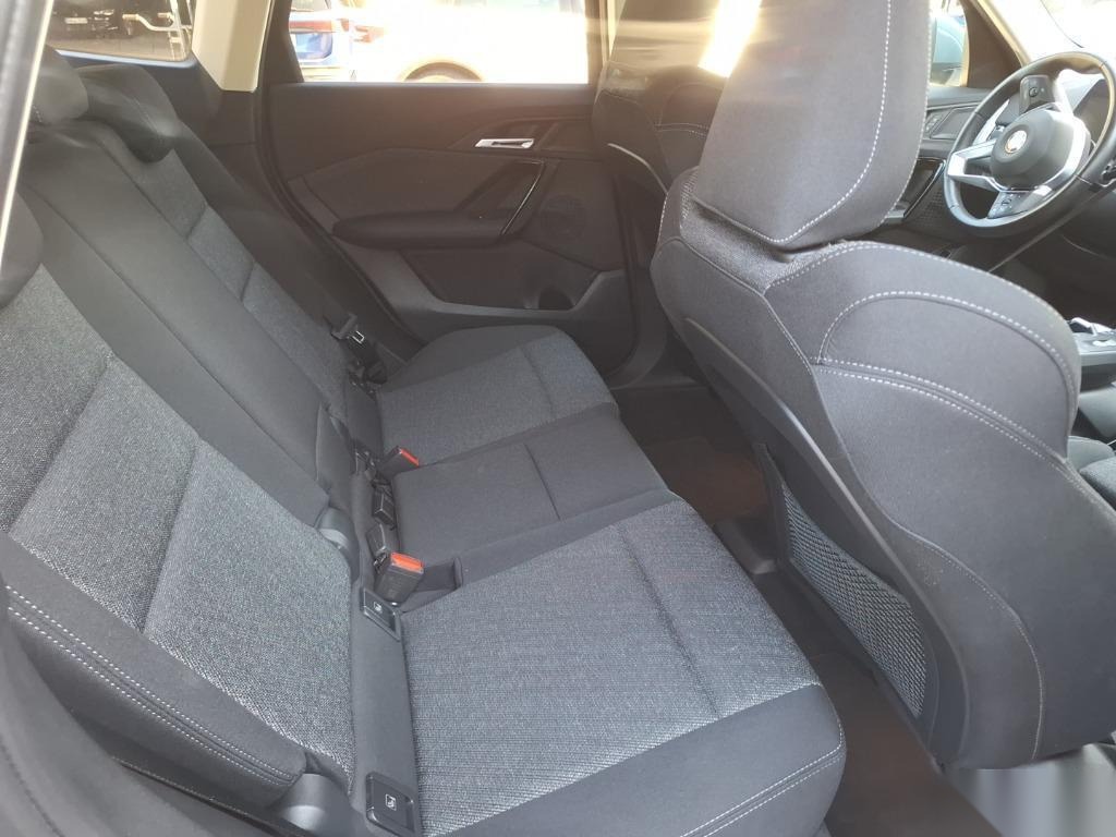 BMW X1 sDrive18d Navi LED Pano AHK 9