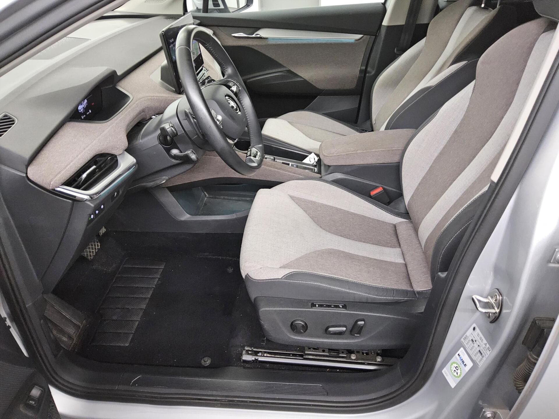 Skoda Enyaq iV 80 Navi LED Shz RFK 9