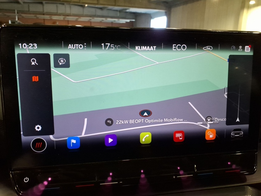 Cupra Leon 1.4 e-Hybrid NAVI SPORTSITZE KLIMAAUT LED RADIO 9