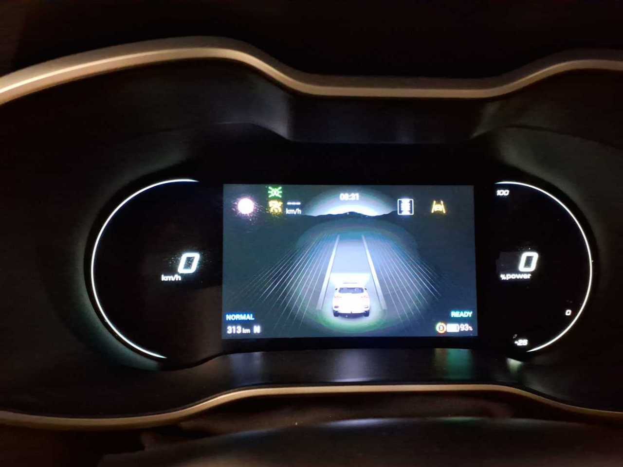 MG ZS NAVI LED LEDER SHZ PANO 8