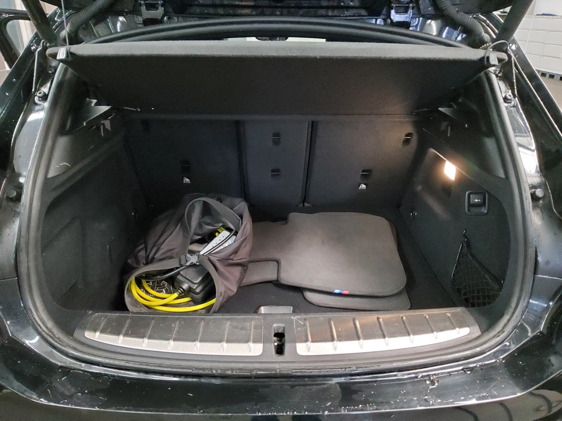 BMW X2 xDrive25e M-Sport Navi LED Kamera DA+ ACC 12