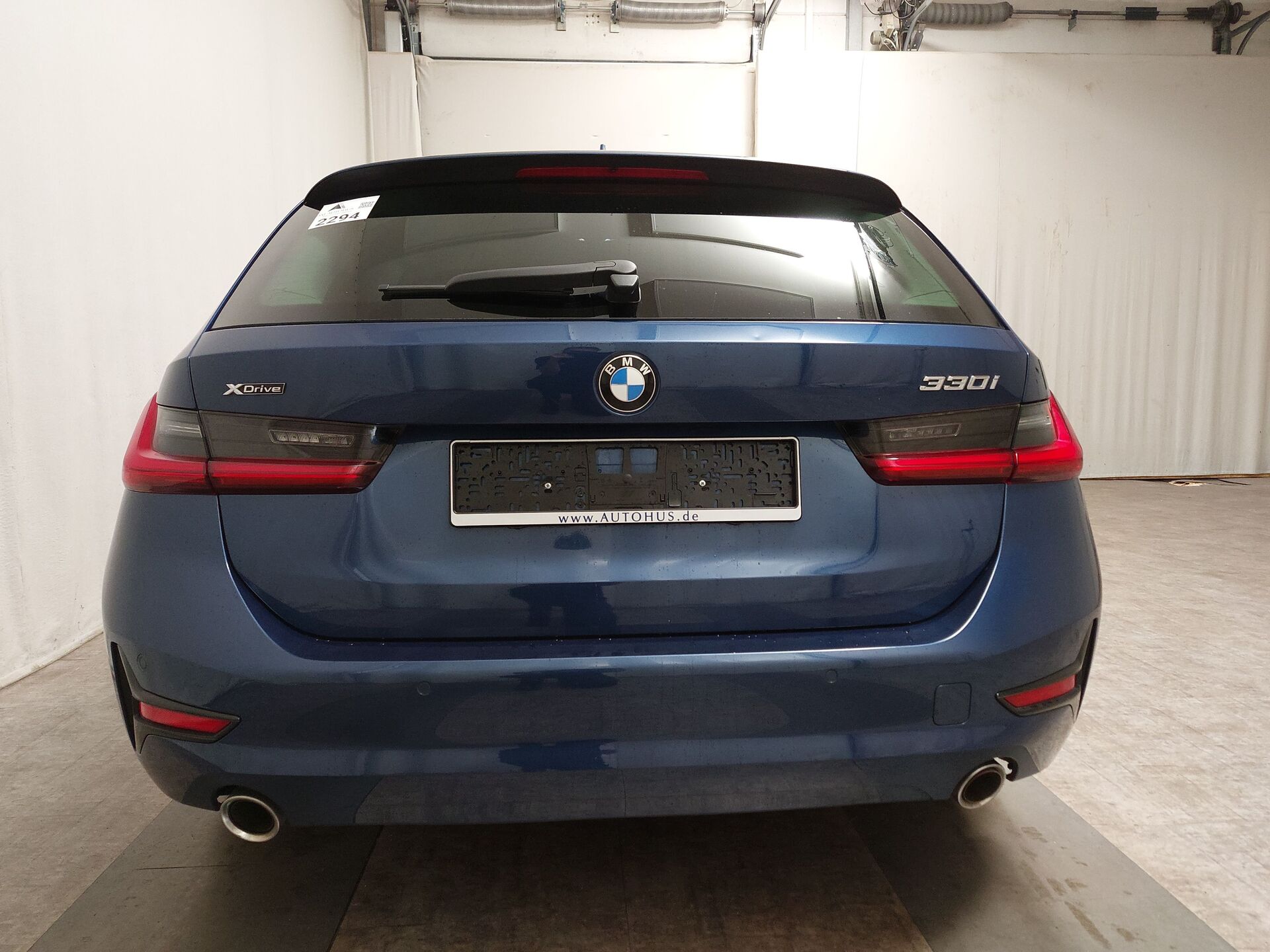 BMW 330i Touring NAVI LED LEDER SHZ PDC 6