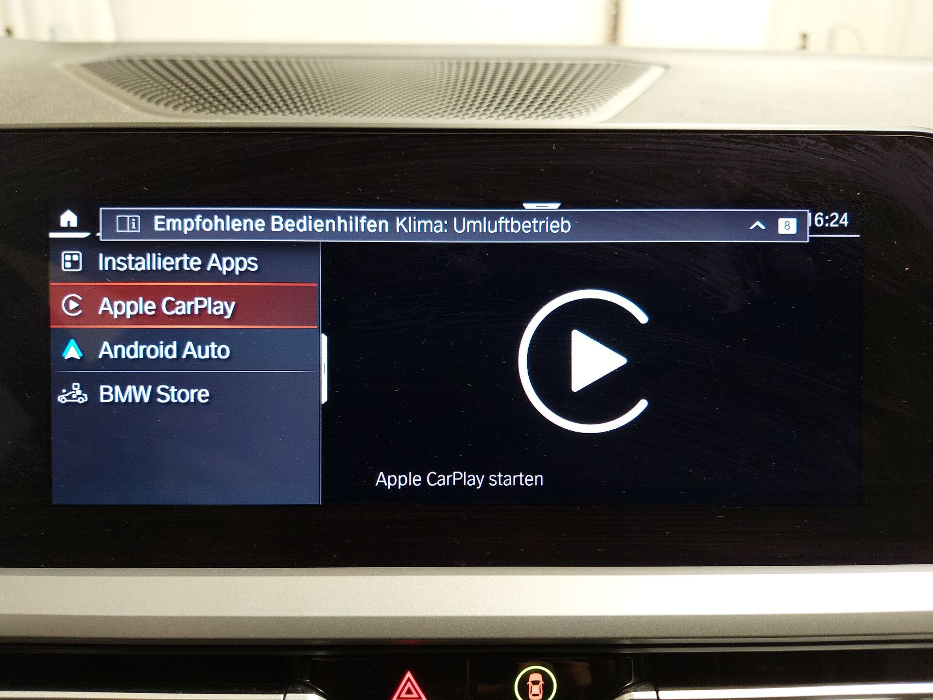 BMW 330i Touring NAVI LED LEDER SHZ PDC 19