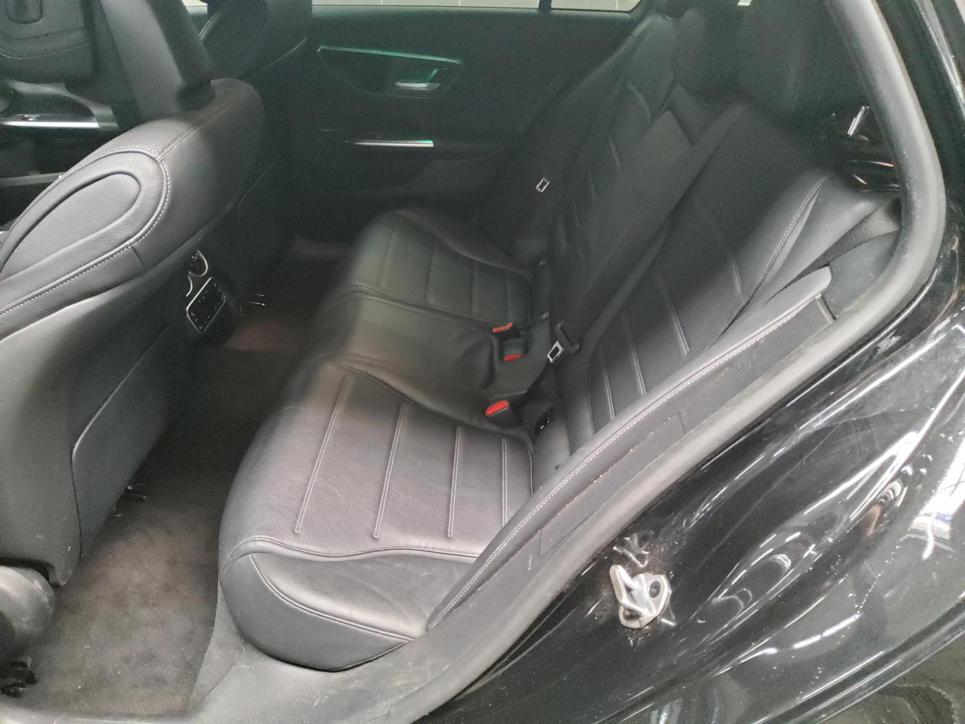Mercedes-Benz C 220 T d 4M Avantgarde Night Navi Digital Light 13