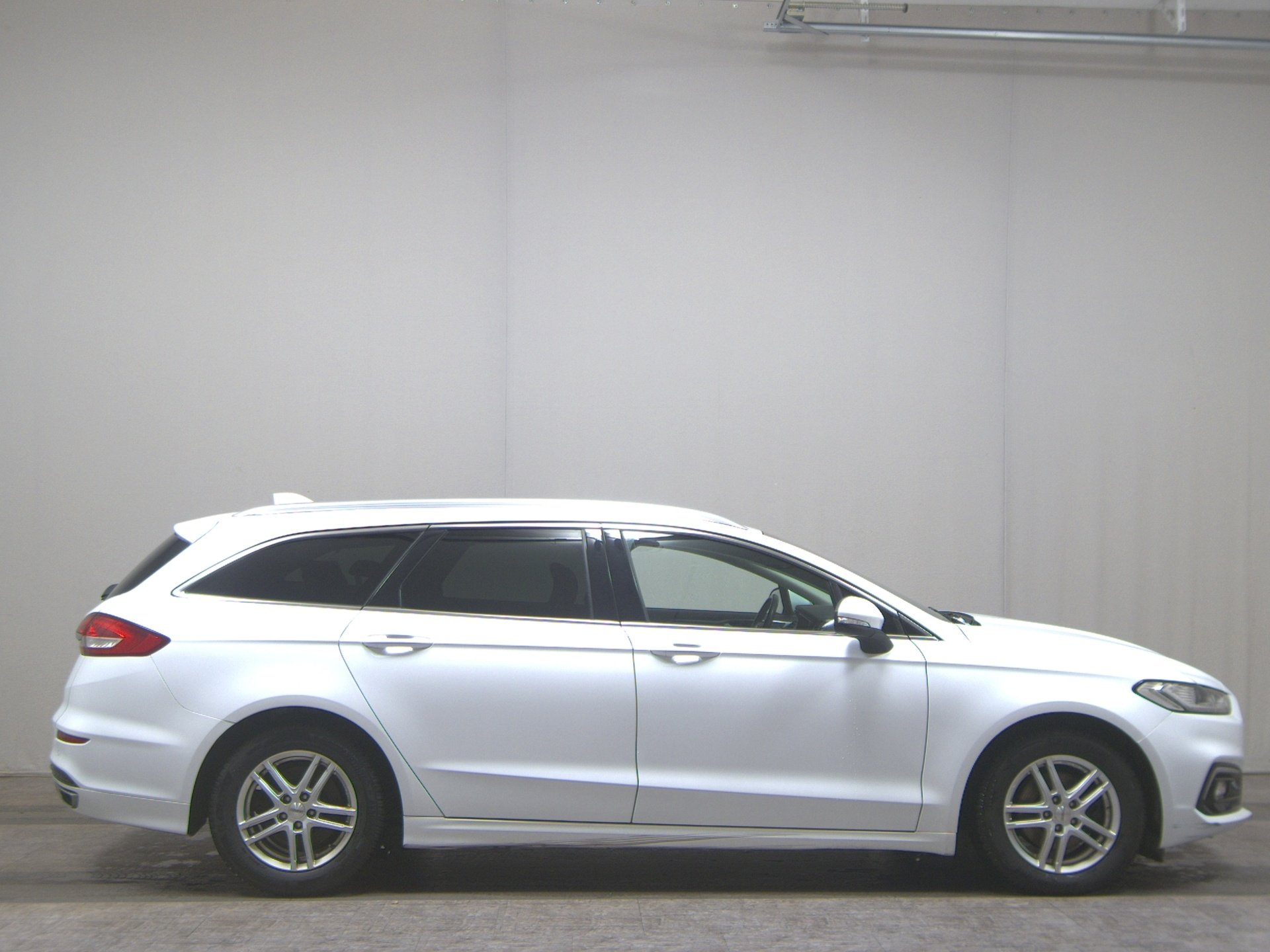 Ford Mondeo Turnier 2.0 EB Titanium Navi LED RFK DAB