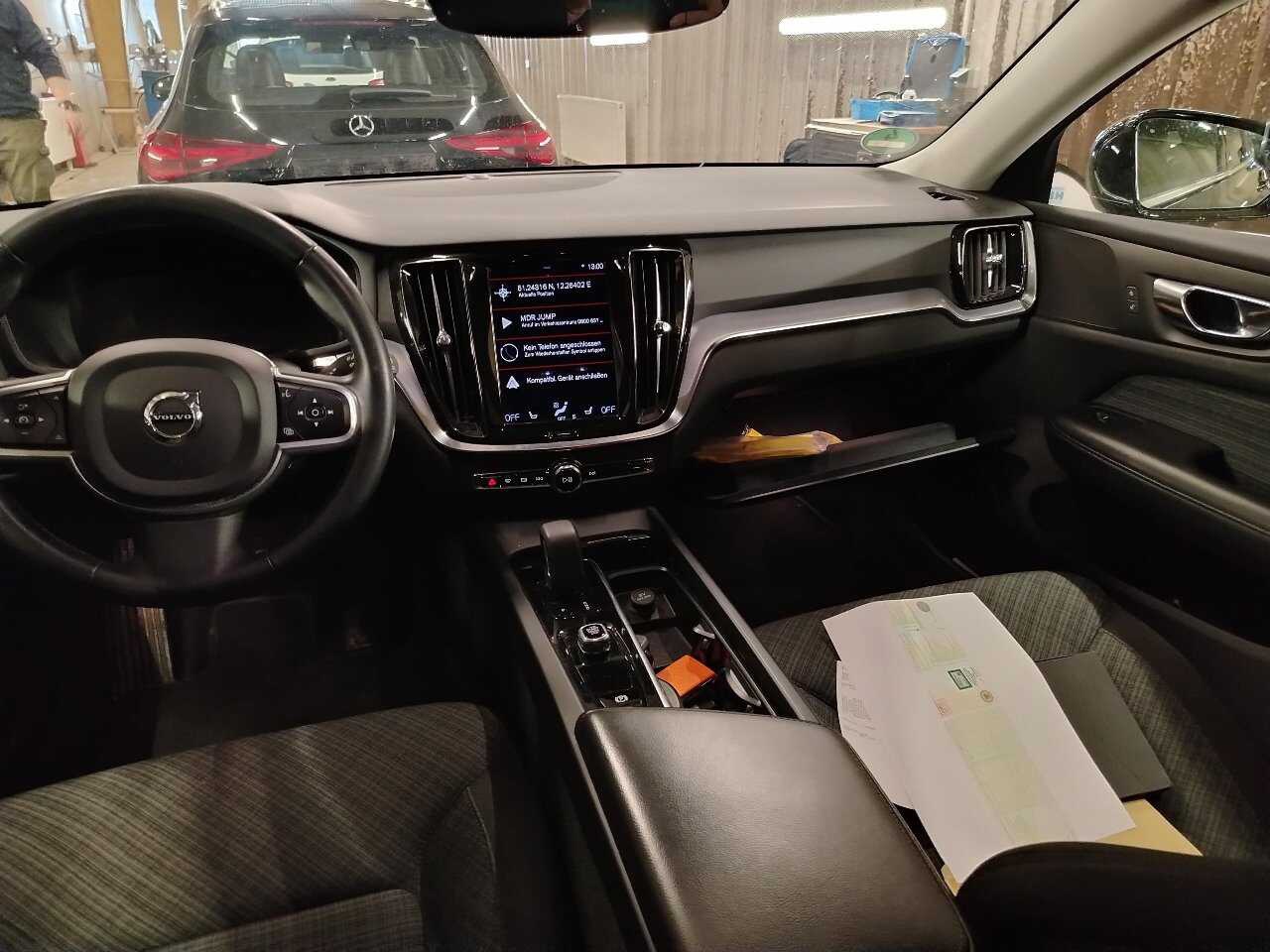 Volvo V60 B4 Momentum Pro NAVI LED SHZ el.HECK RFK 6