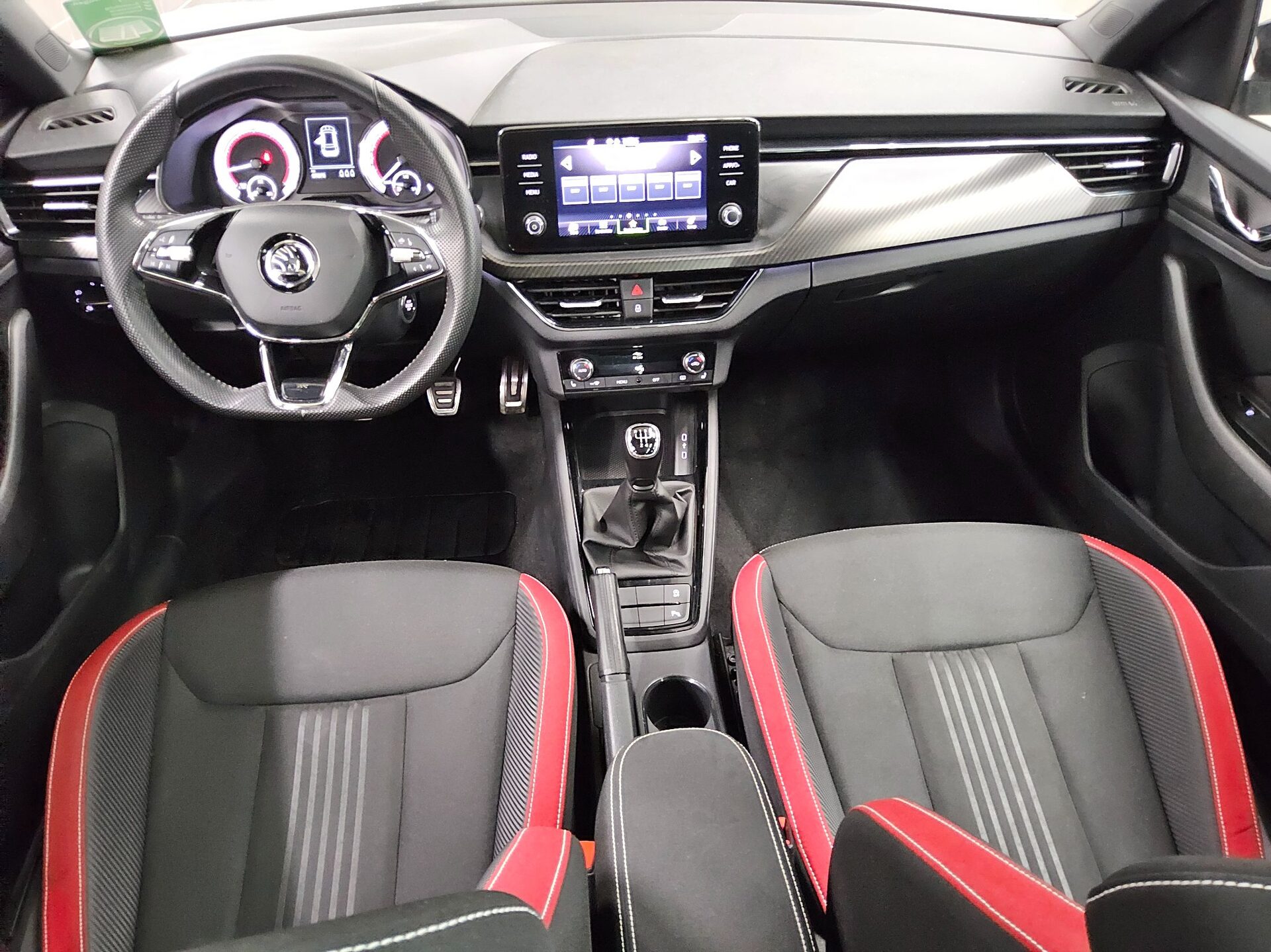 Skoda Kamiq 1.0 TSI Monte Carlo LED Shz CarPlay 5