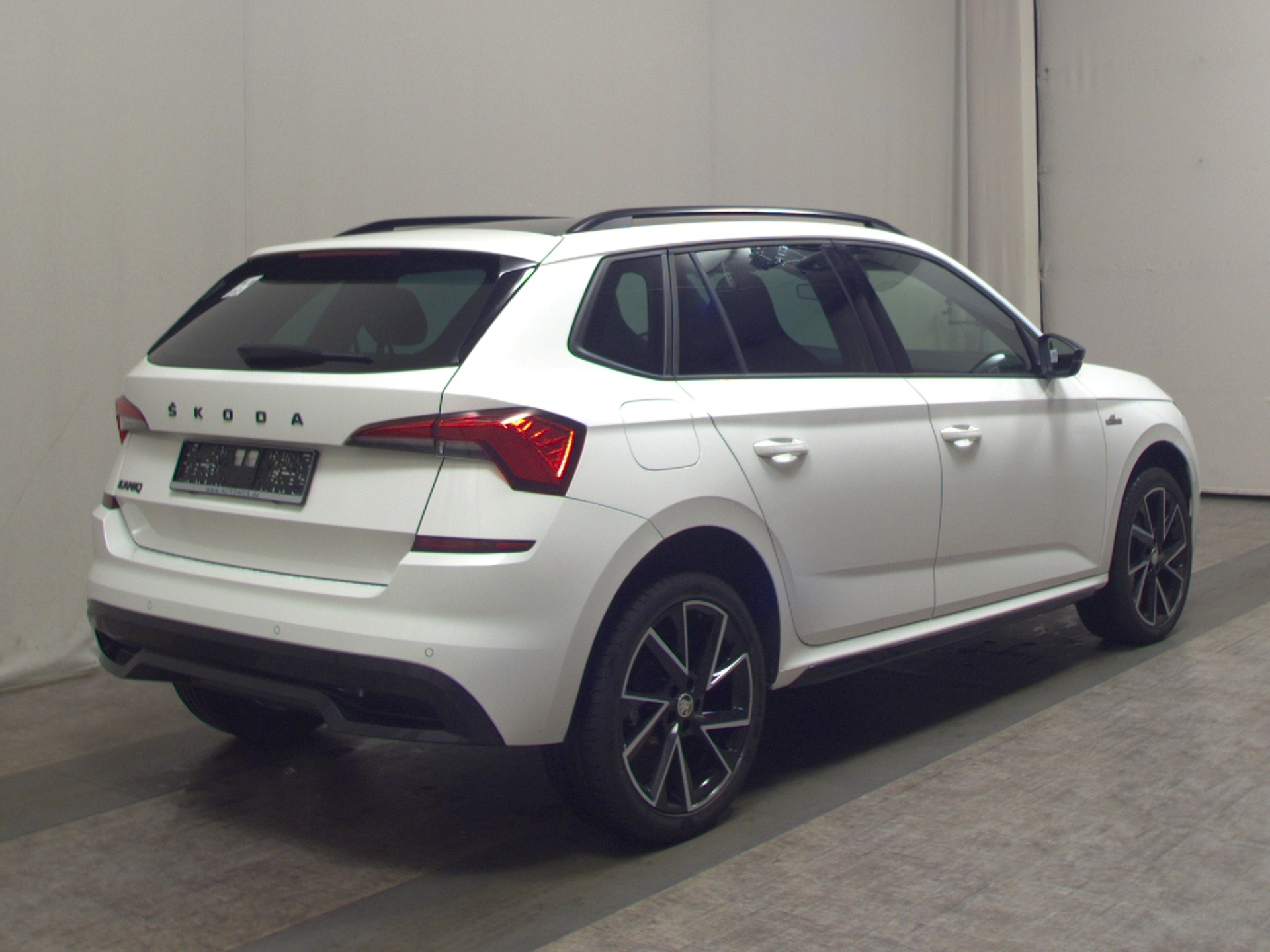 Skoda Kamiq 1.0 TSI Monte Carlo LED Shz CarPlay 4