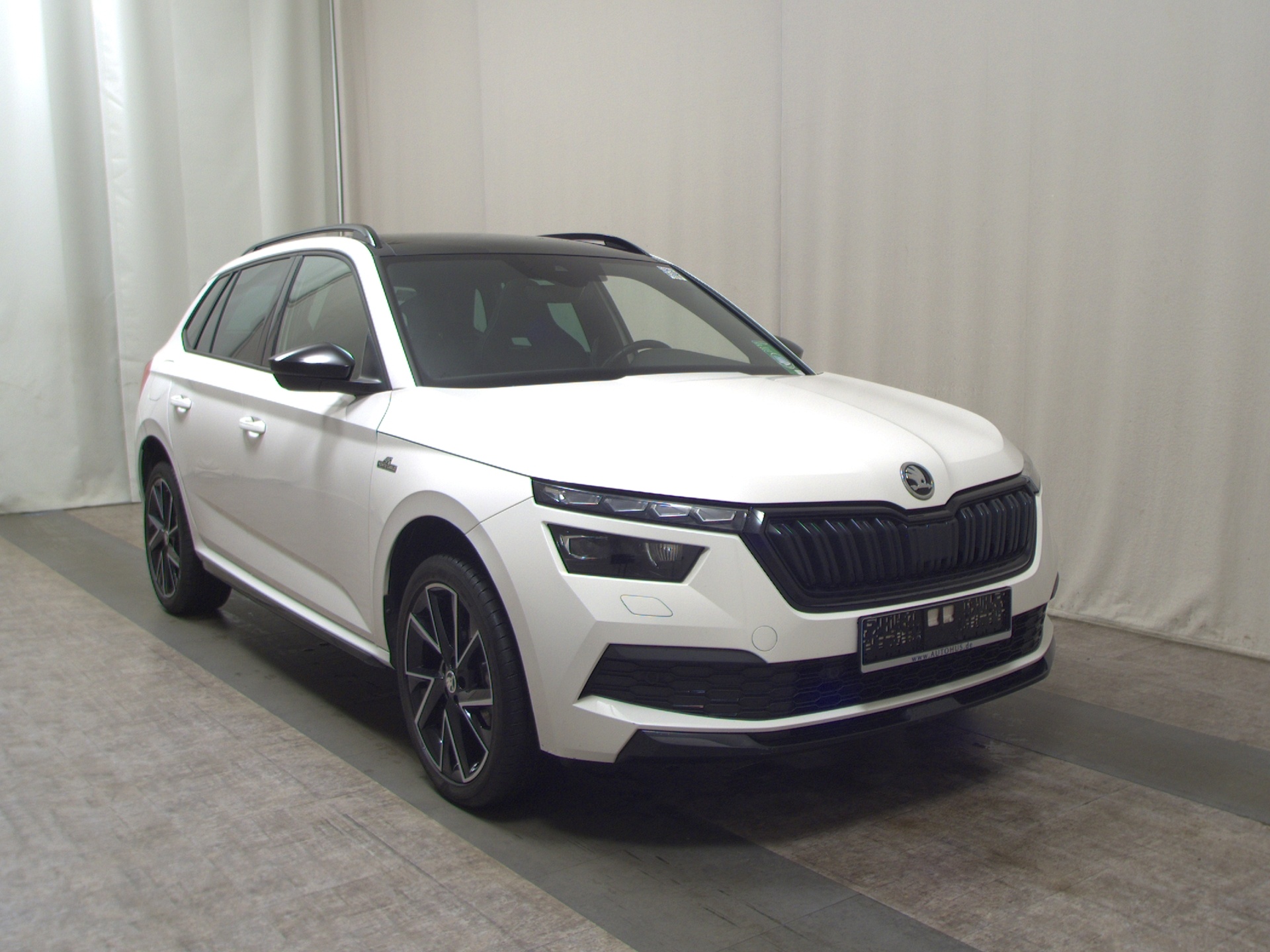 Skoda Kamiq 1.0 TSI Monte Carlo LED Shz CarPlay 3