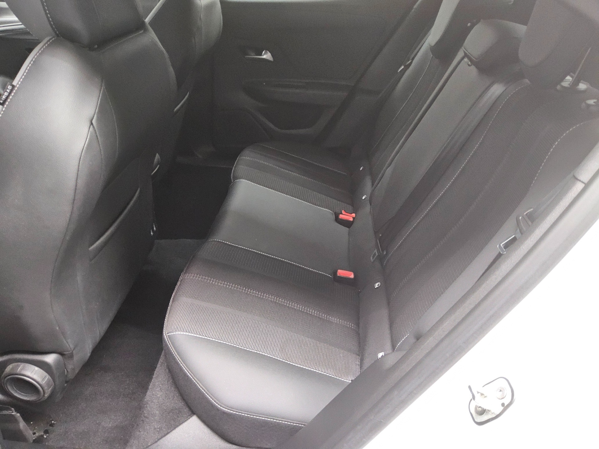 Opel Mokka-e Elegance T-Leder Navi LED RFK  Shz 13