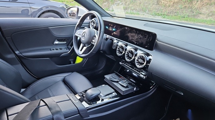 Mercedes-Benz CLA 250 e Progressive Leder NAVI SHZ LED 6