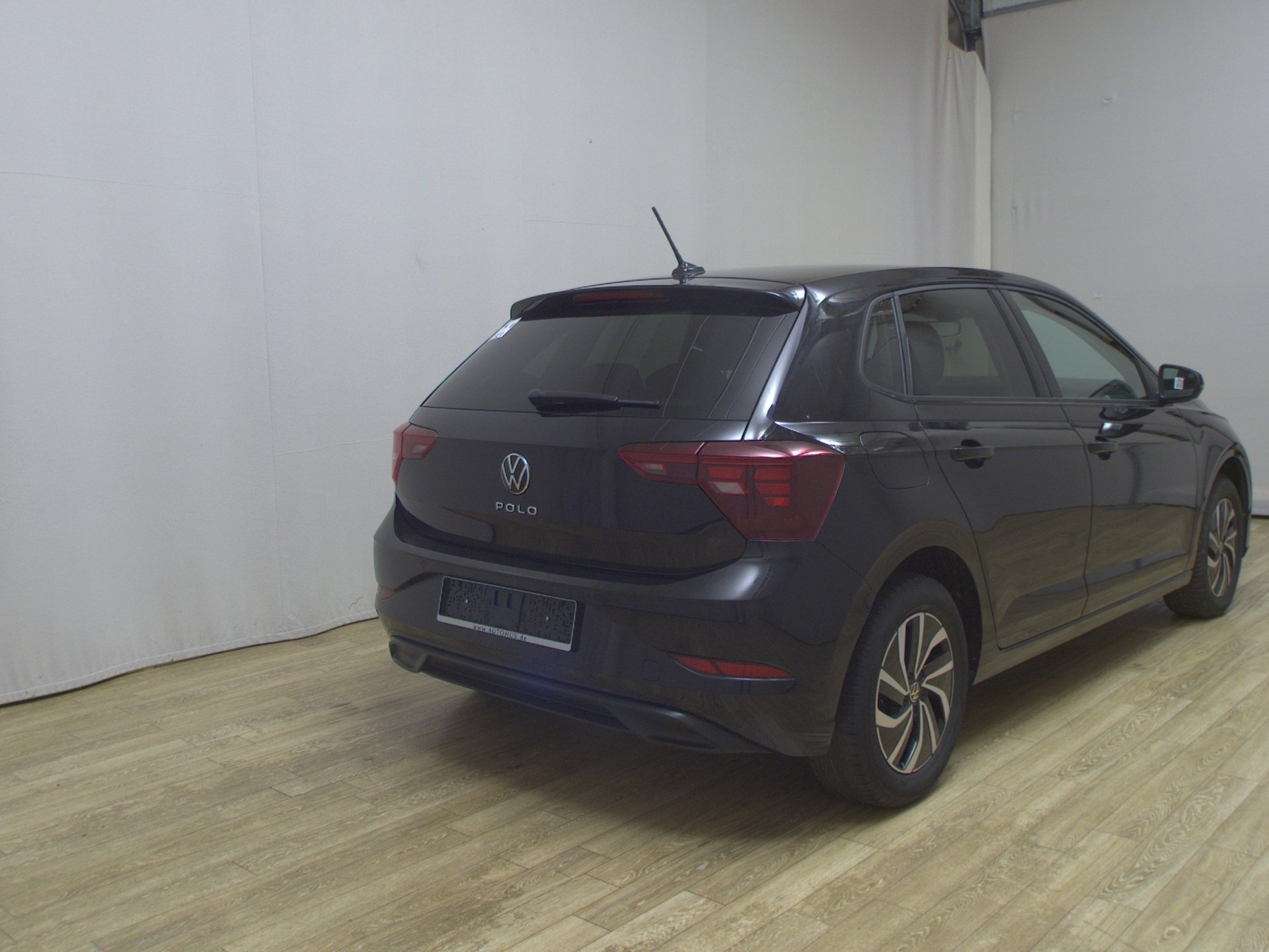Volkswagen Polo 1.0 TSI Life Navi LED DC PDC SHZ 4