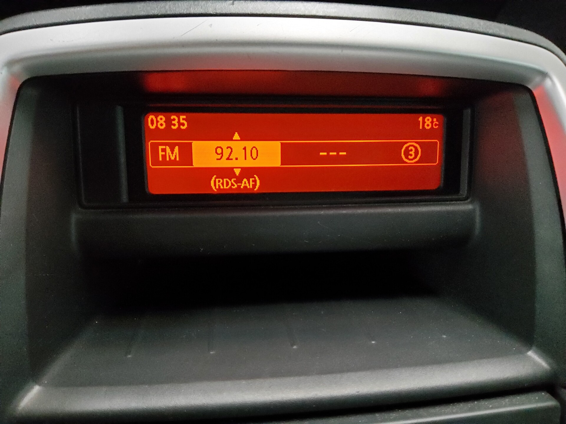 Renault Trafic 2.0 dCi FAP Expression 9-Sitze Klima 7