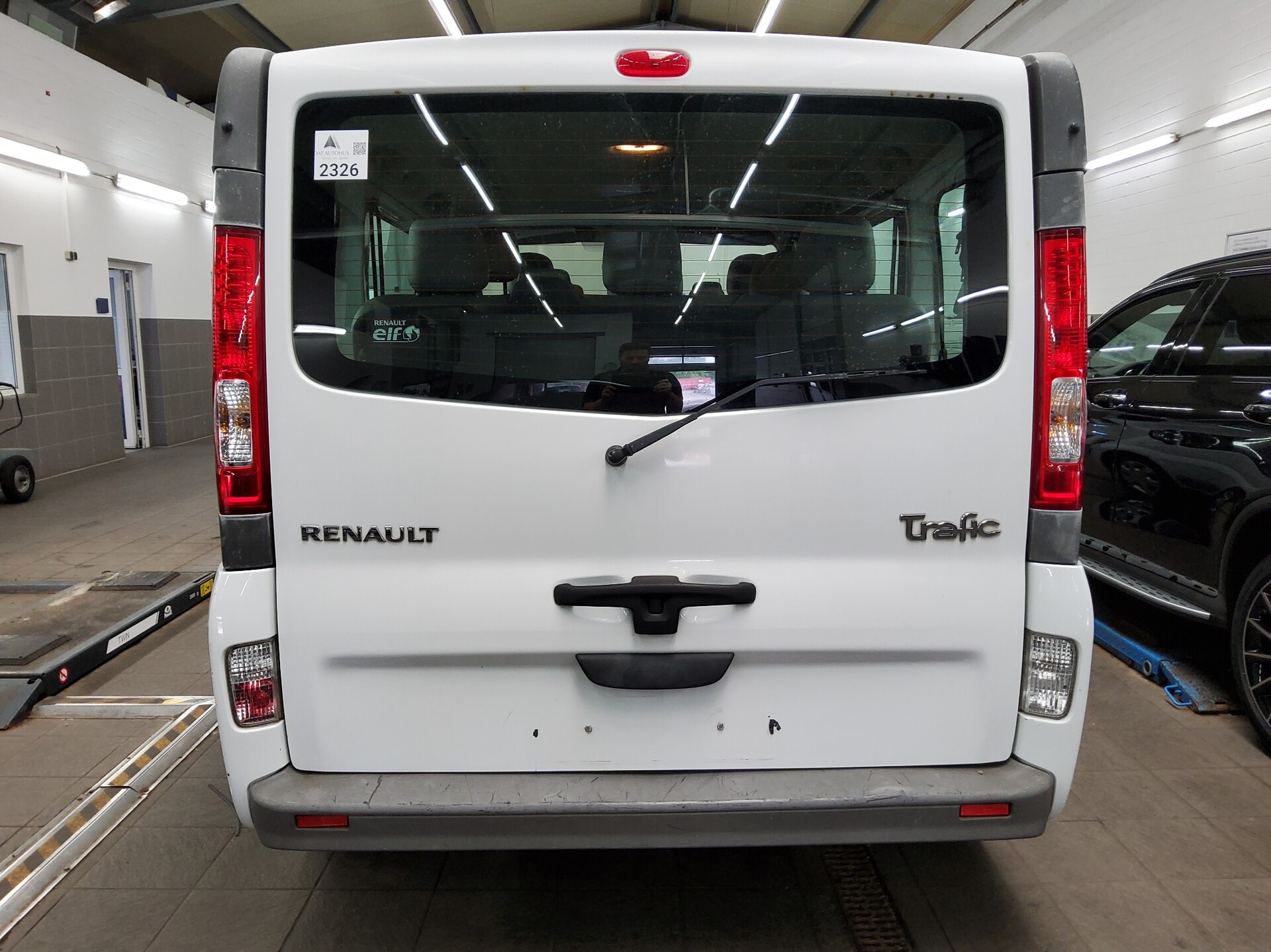 Renault Trafic 2.0 dCi FAP Expression 9-Sitze Klima 10