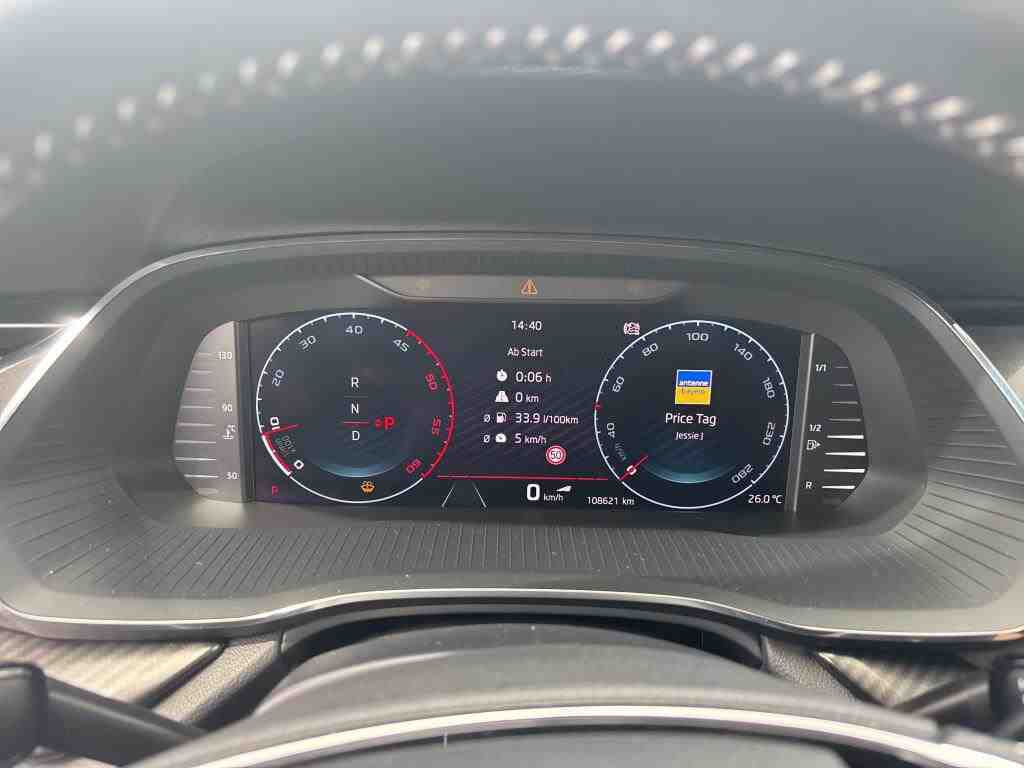 Skoda Octavia Kombi 2.0 TDI T-LEDER NAVI VC LED SPORTSITZE 8