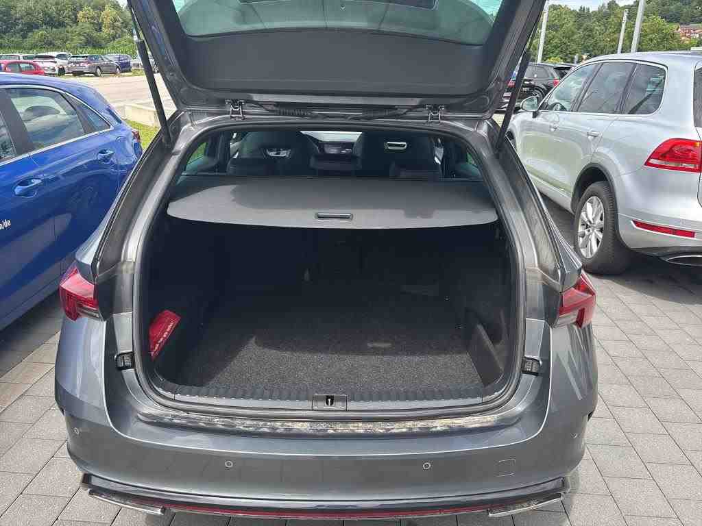 Skoda Octavia Kombi 2.0 TDI T-LEDER NAVI VC LED SPORTSITZE 11