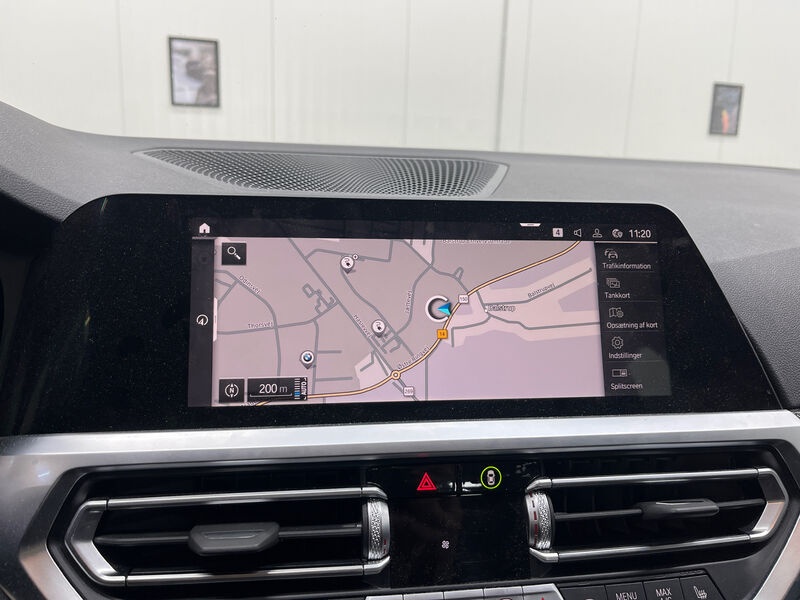 BMW 330e Touring Sport-Line LEDER KLIMAAUT LED SPORTSITZE SHZ 9