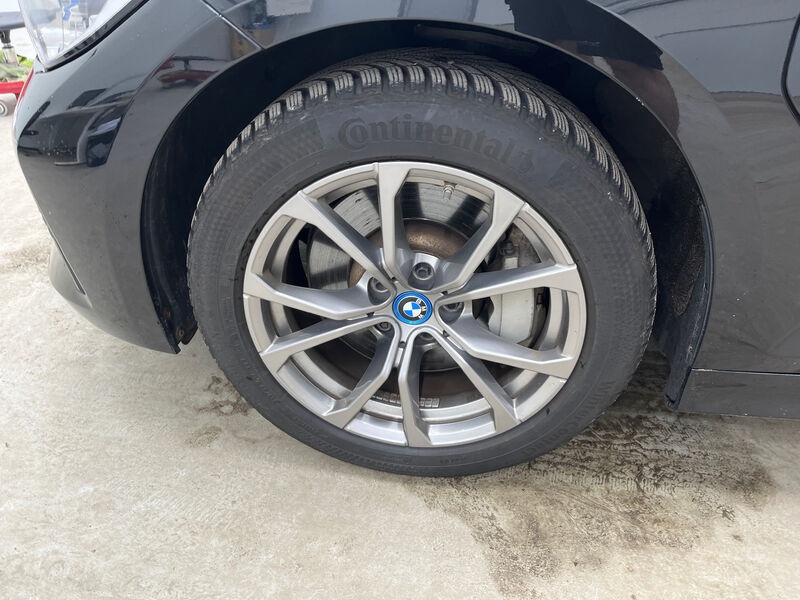 BMW 330e Touring Sport-Line LEDER KLIMAAUT LED SPORTSITZE SHZ 12