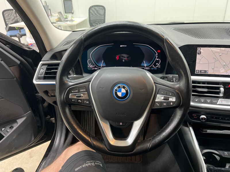 BMW 330e Touring Sport-Line LEDER KLIMAAUT LED SPORTSITZE SHZ 8