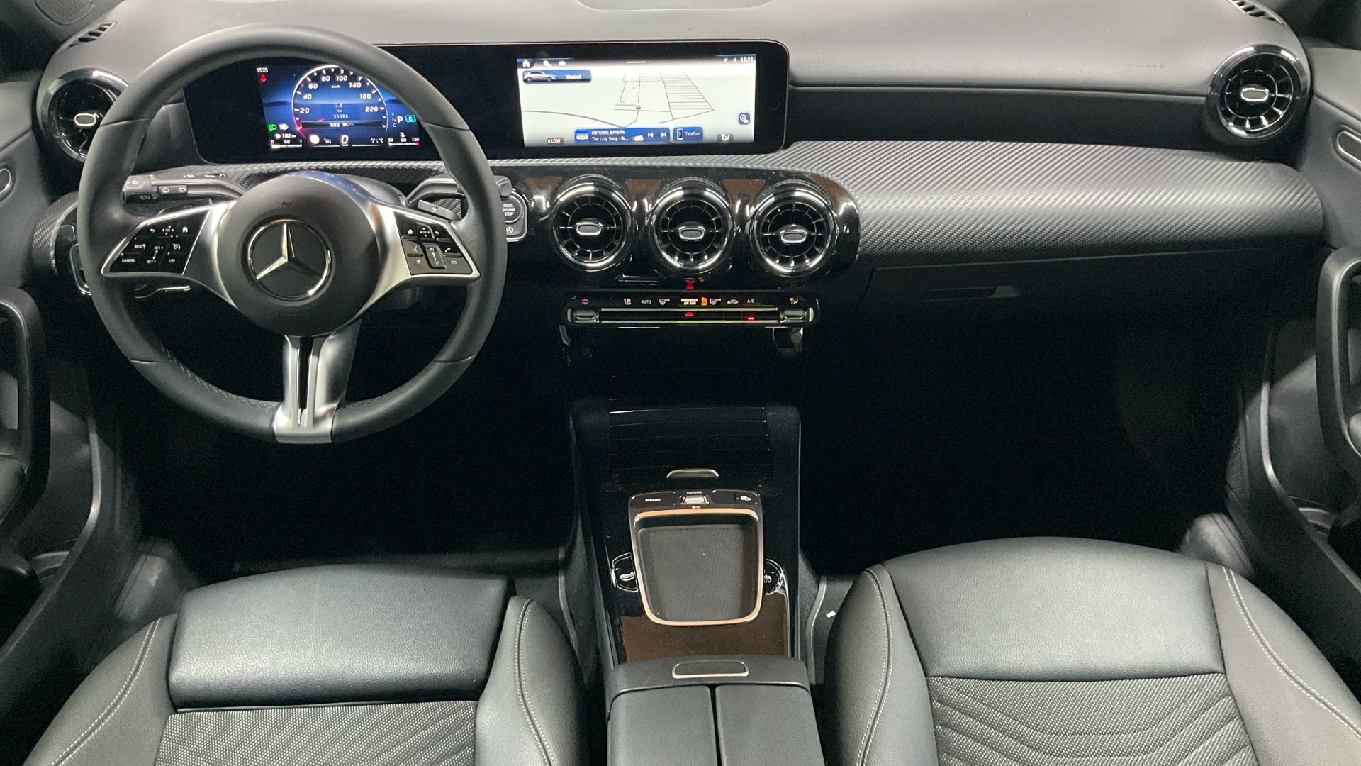 Mercedes-Benz A 180 d T-Leder Navi LED 5