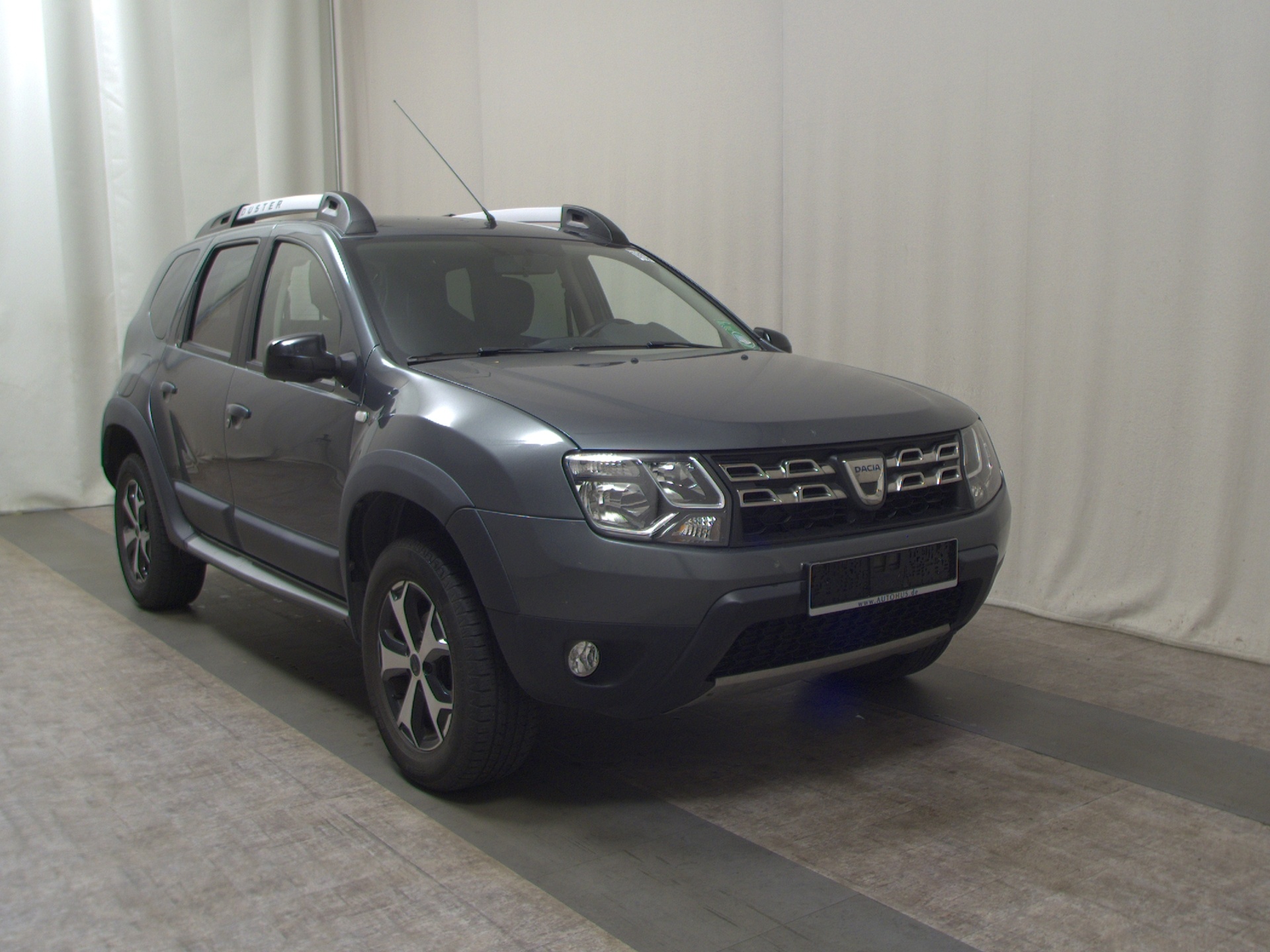 Dacia Duster 1.6 Navi RfK PDC Shz Klima Tempomat 3