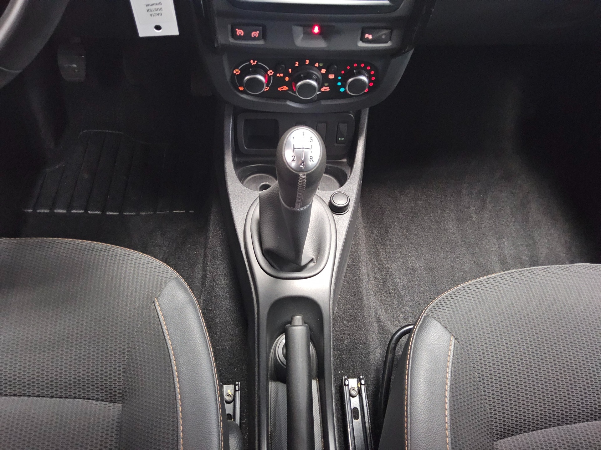 Dacia Duster 1.6 Navi RfK PDC Shz Klima Tempomat 6