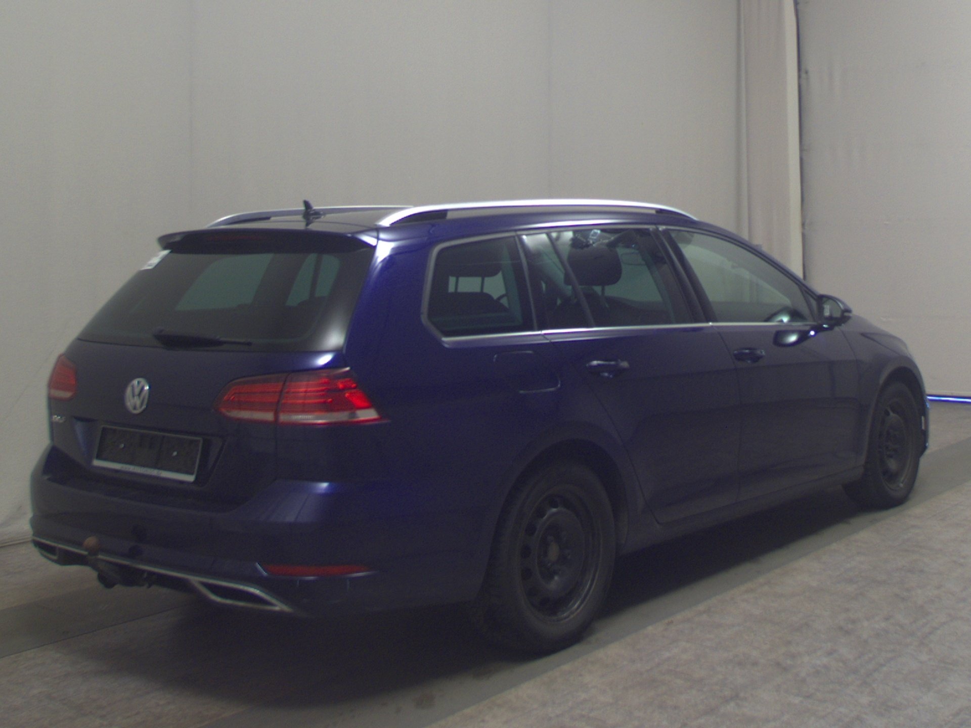 Volkswagen Golf-7 Var. 2.0 TDI Highline DSG AHK ACC RfK 4