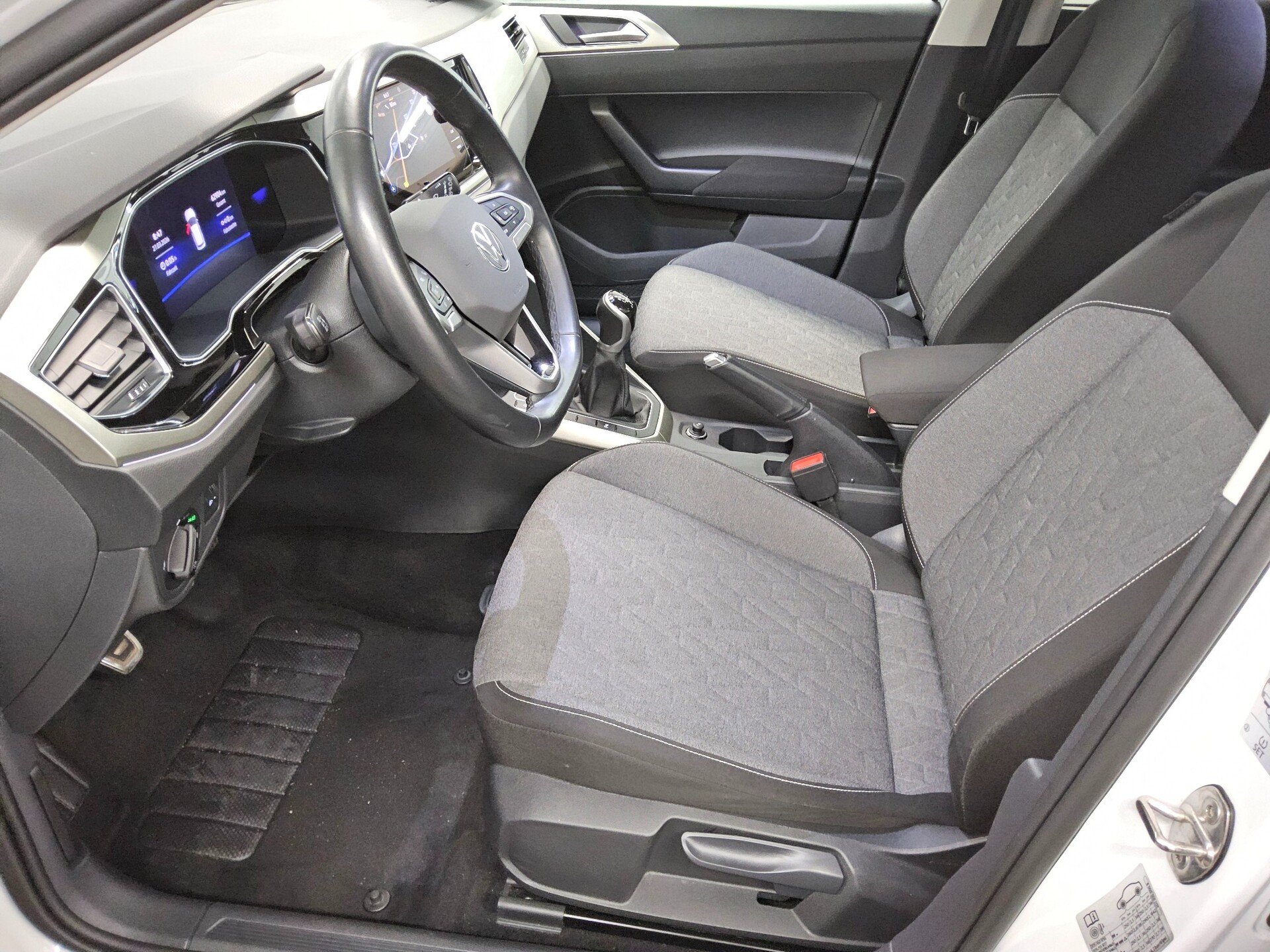 Volkswagen Taigo 1.0 TSI Move Navi LED DC PDC Shz Klima 9