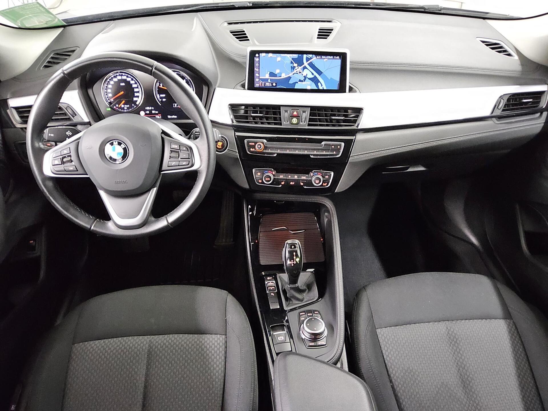 BMW X2 sDrive20d Advantage Navi LED Kamera PDC Shz 5