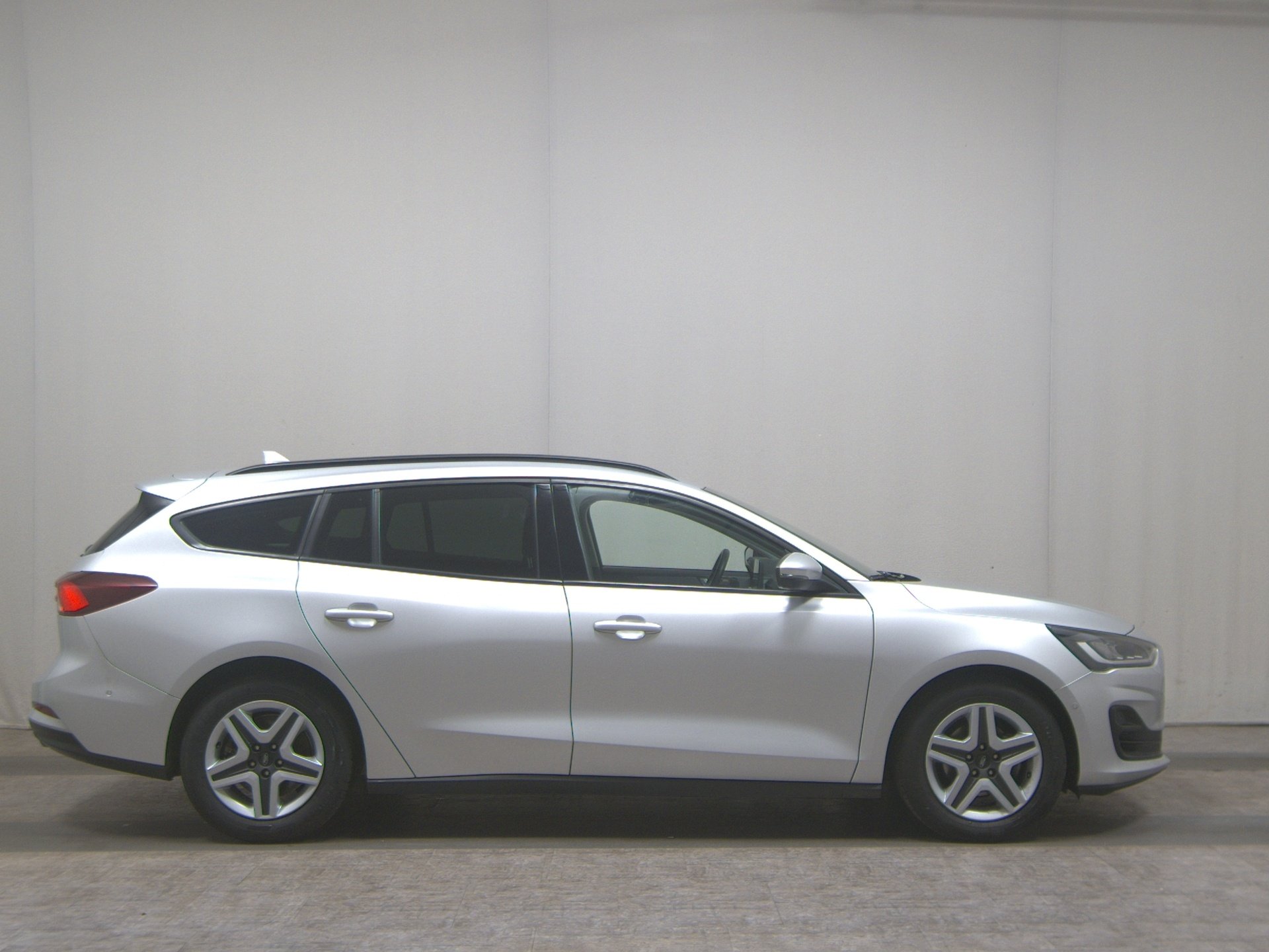 Ford Focus Turnier 1.5 EB Cool&Connect Navi LED Shz RFK