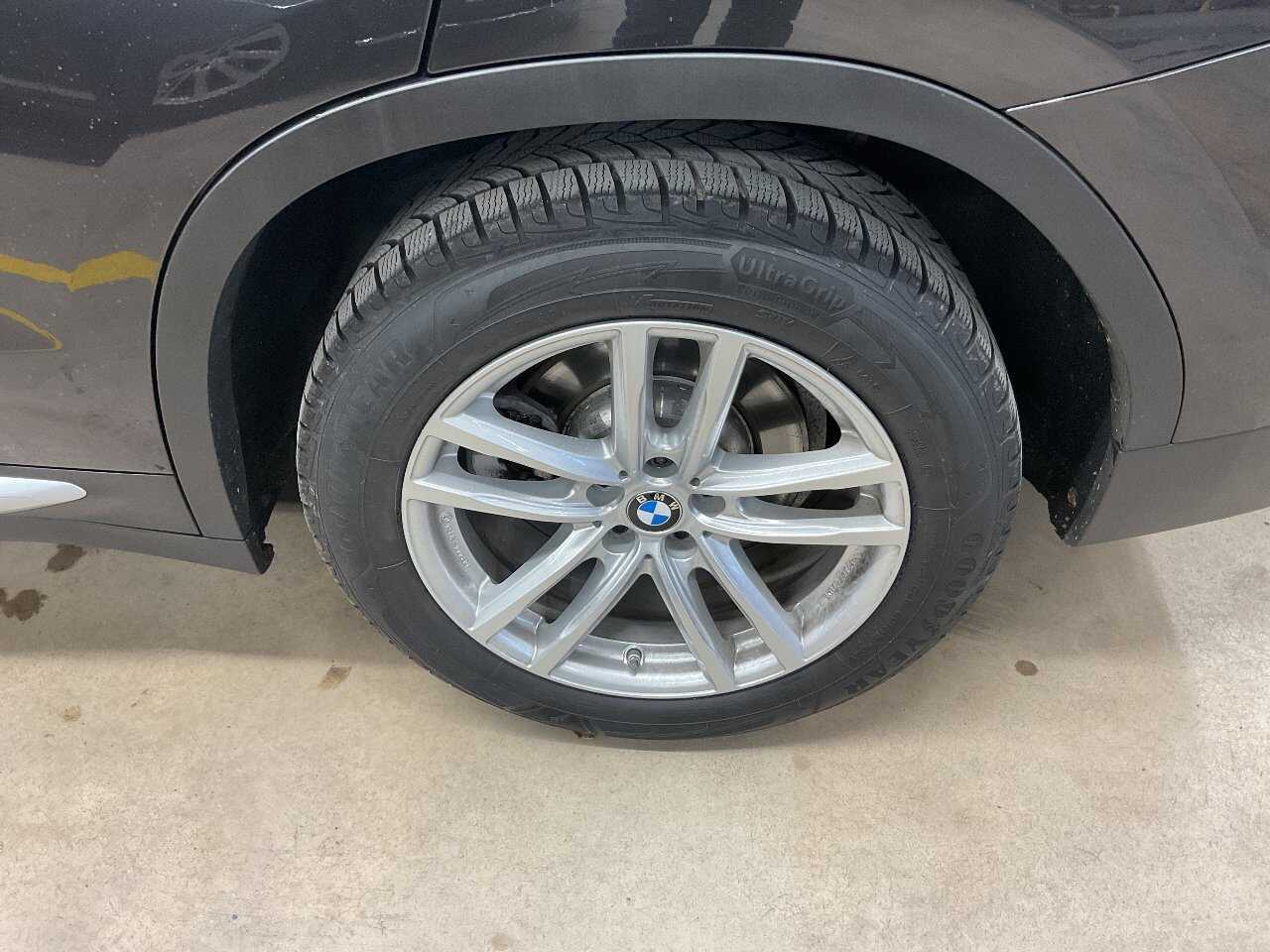 BMW X3 xDrive20d NAVI LED vc Leder Shz 12