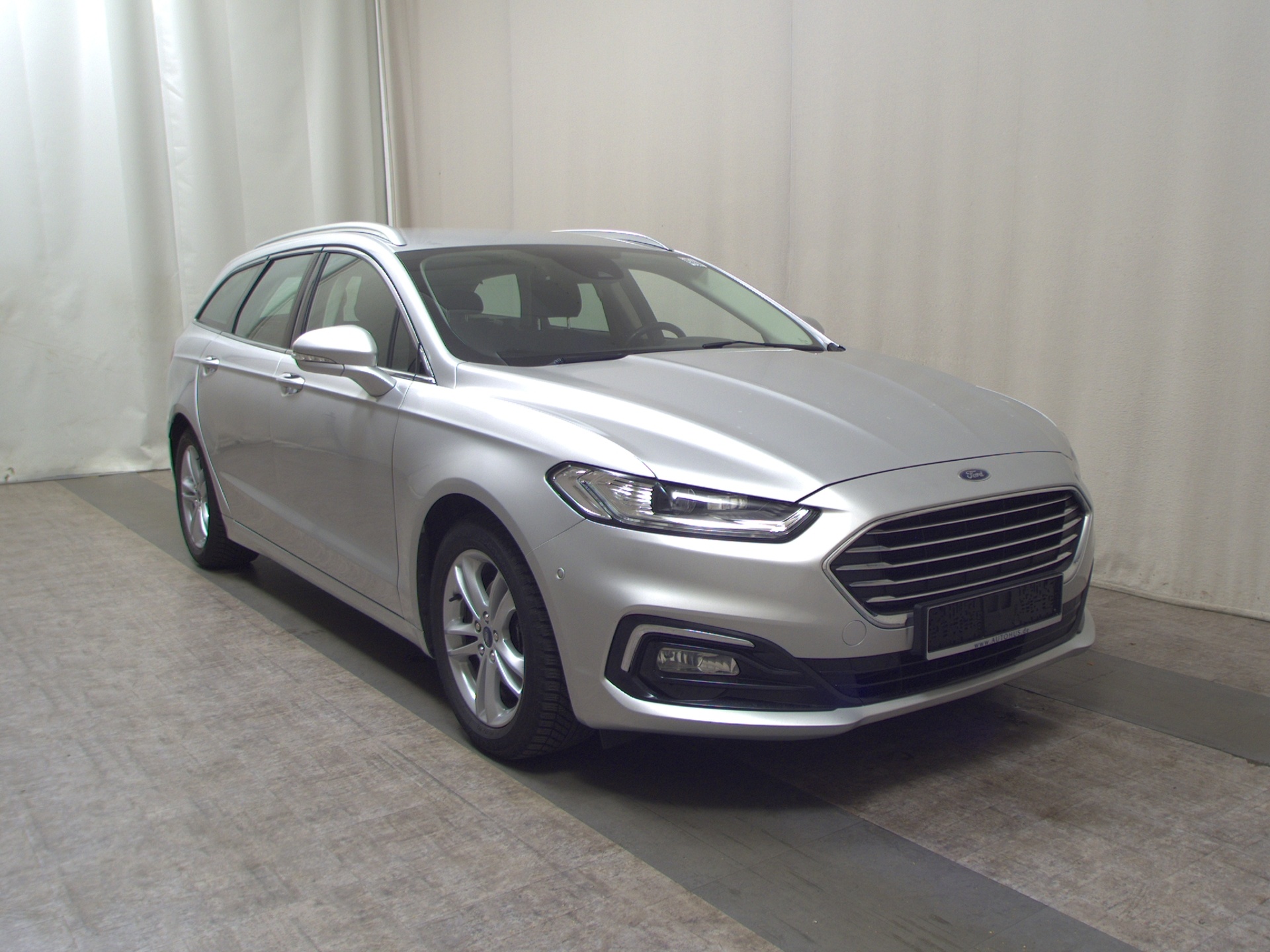 Ford Mondeo Turnier Navi LED AHK 3