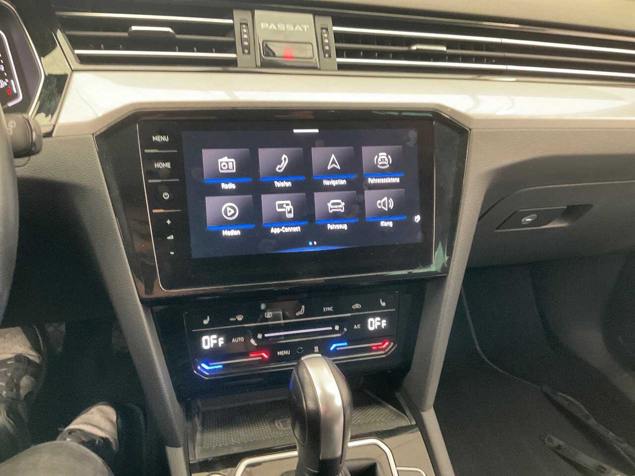 Volkswagen Passat Variant 2.0 TDI Business NAVI LED AID ERGO SHZ 8