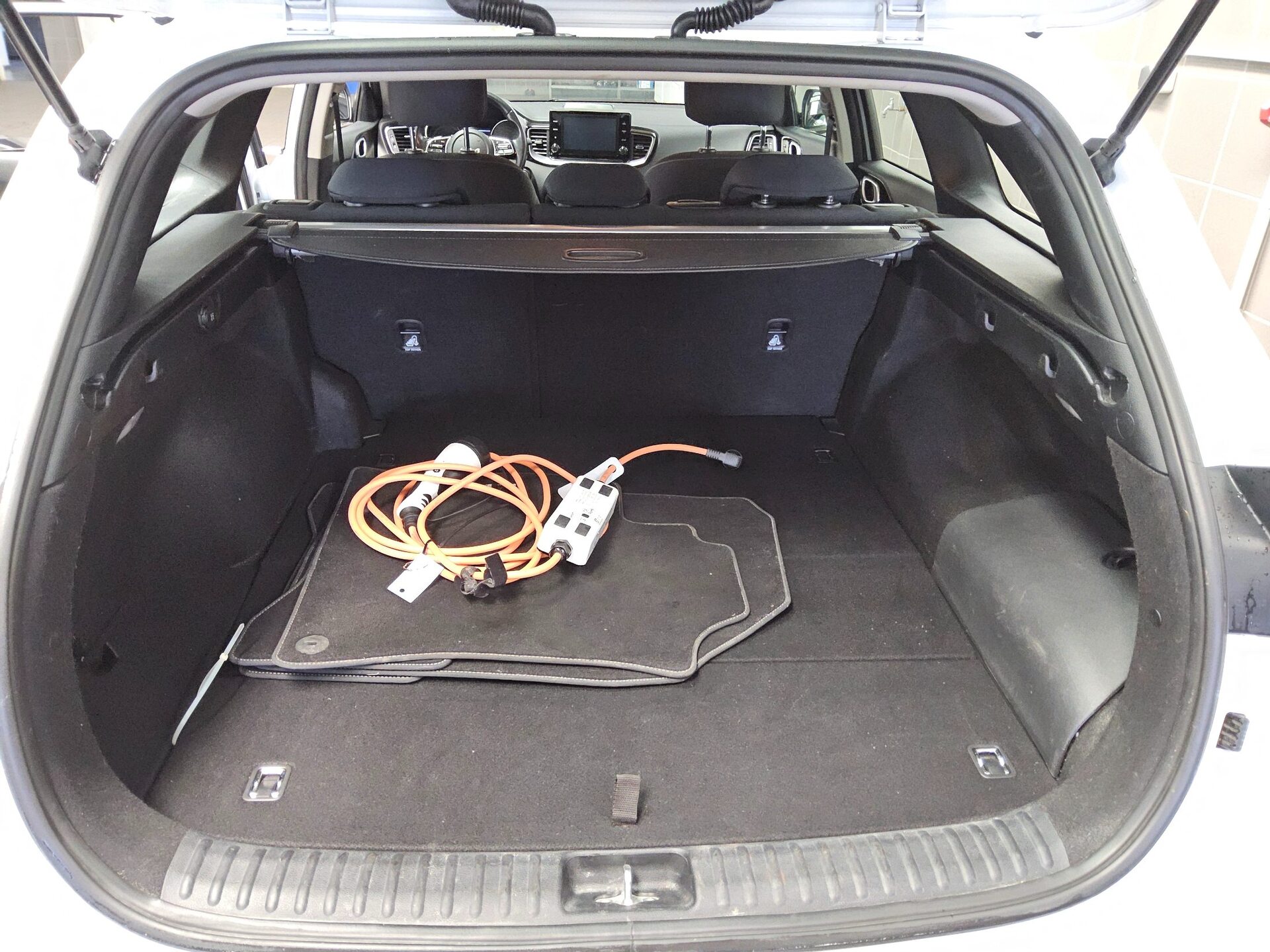 Kia cee'd Sportswagon 1.6 T-GDI PHEV Vision LED SHZ 11