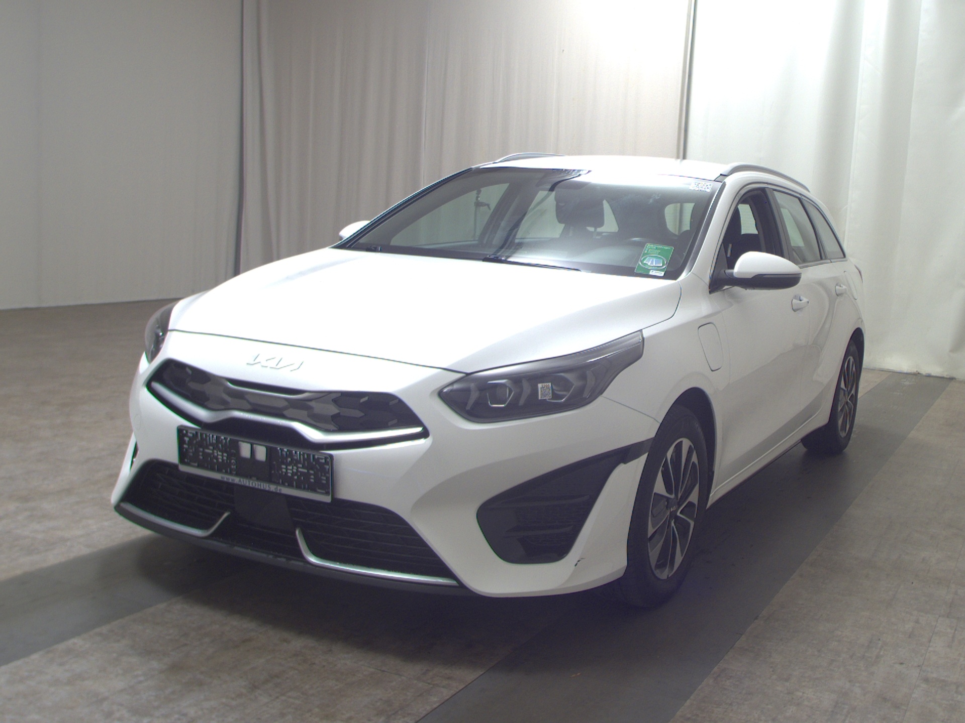 Kia cee'd Sportswagon 1.6 T-GDI PHEV Vision LED SHZ 2