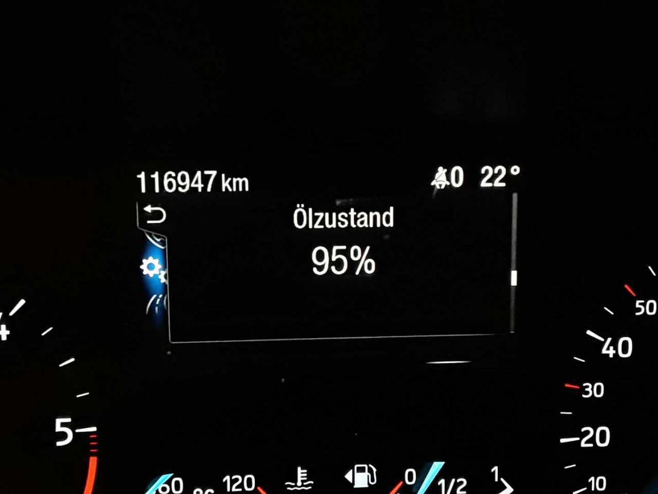 Ford Focus Turnier 2.0 EB Cool&Connect NAVI LED SHZ PDC AHK 9