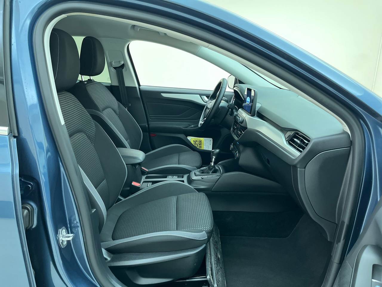Ford Focus Turnier 2.0 EB Cool&Connect NAVI LED SHZ PDC AHK 6