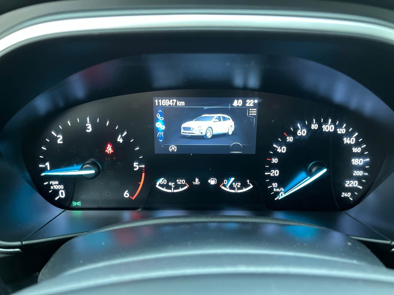 Ford Focus Turnier 2.0 EB Cool&Connect NAVI LED SHZ PDC AHK 8