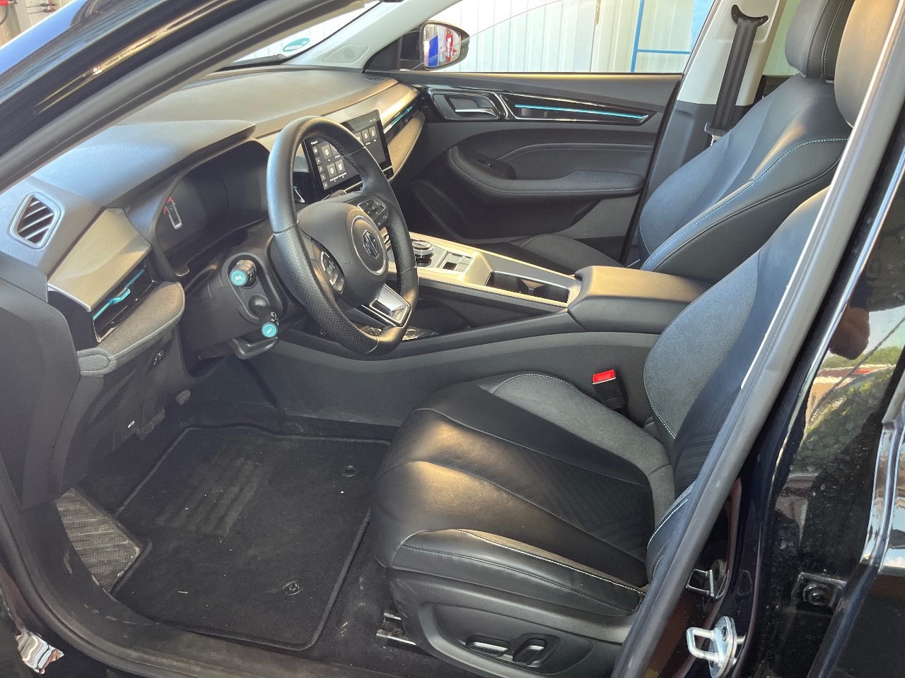 MG MG5 Luxury Navi LED Leder ACC 6
