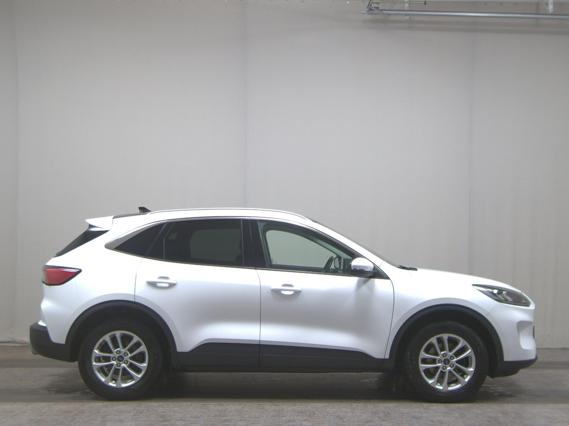 Ford Kuga 1.5 EB Titanium X Navi LED HuD Pano AHK Shz