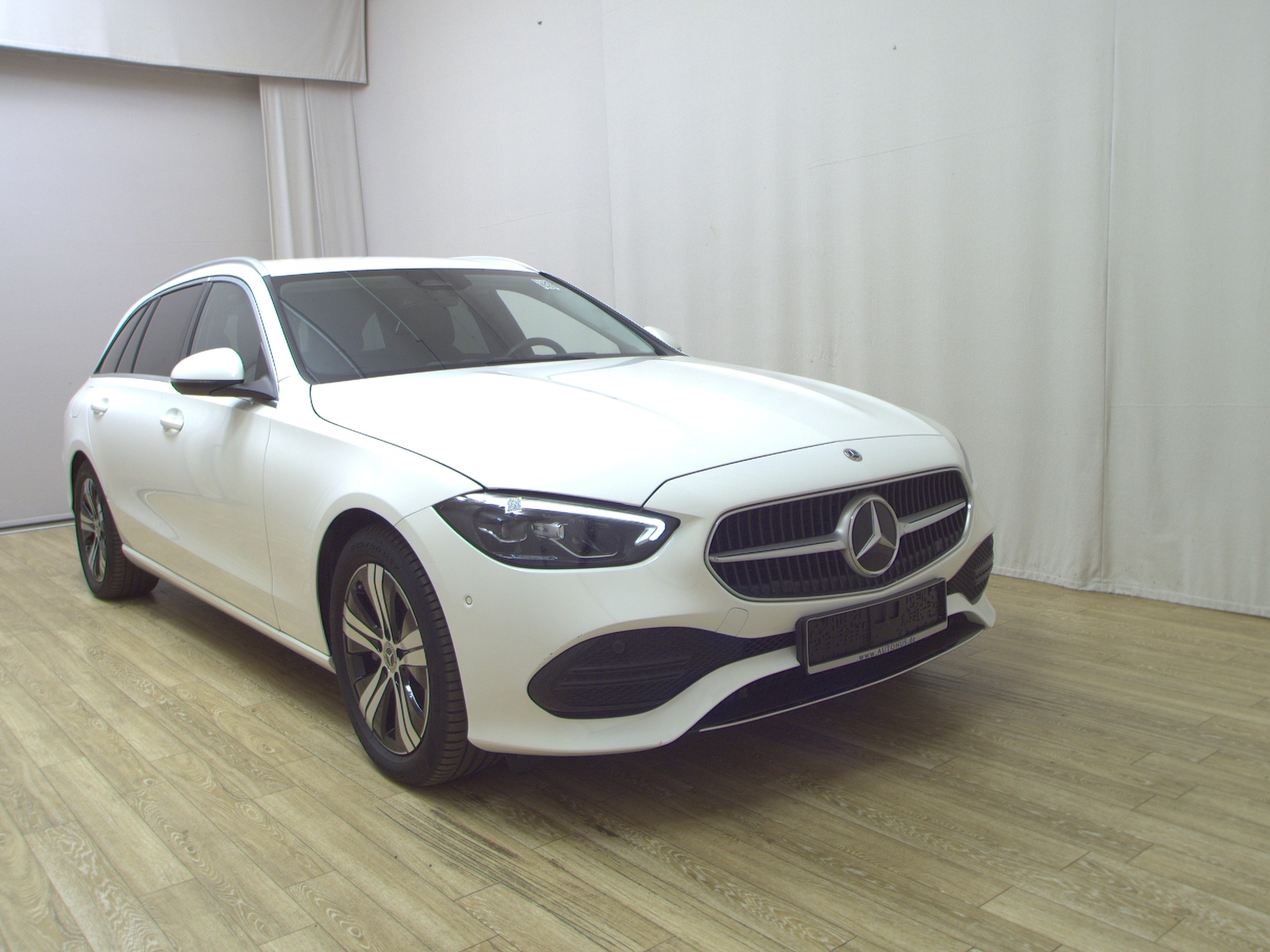 Mercedes-Benz C 220 T d Avantgarde NAVI LED SHZ AHK 3