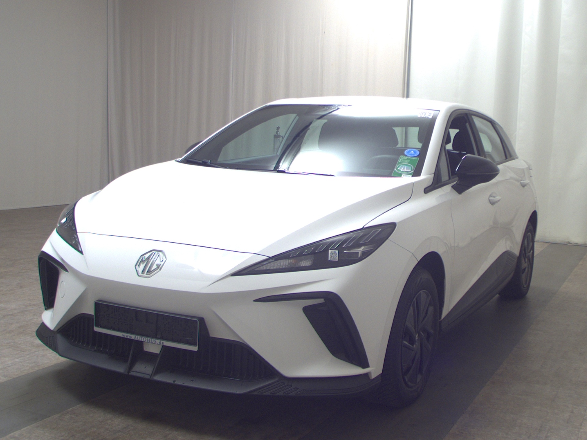 MG MG4 Standard 51 kWh Virtual LED PDC 2