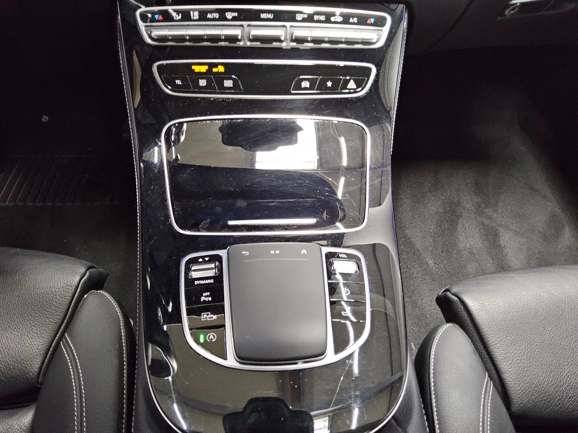 Mercedes-Benz E 220 T d 4M Avantgarde Leder Navi Widescr. RFK 6