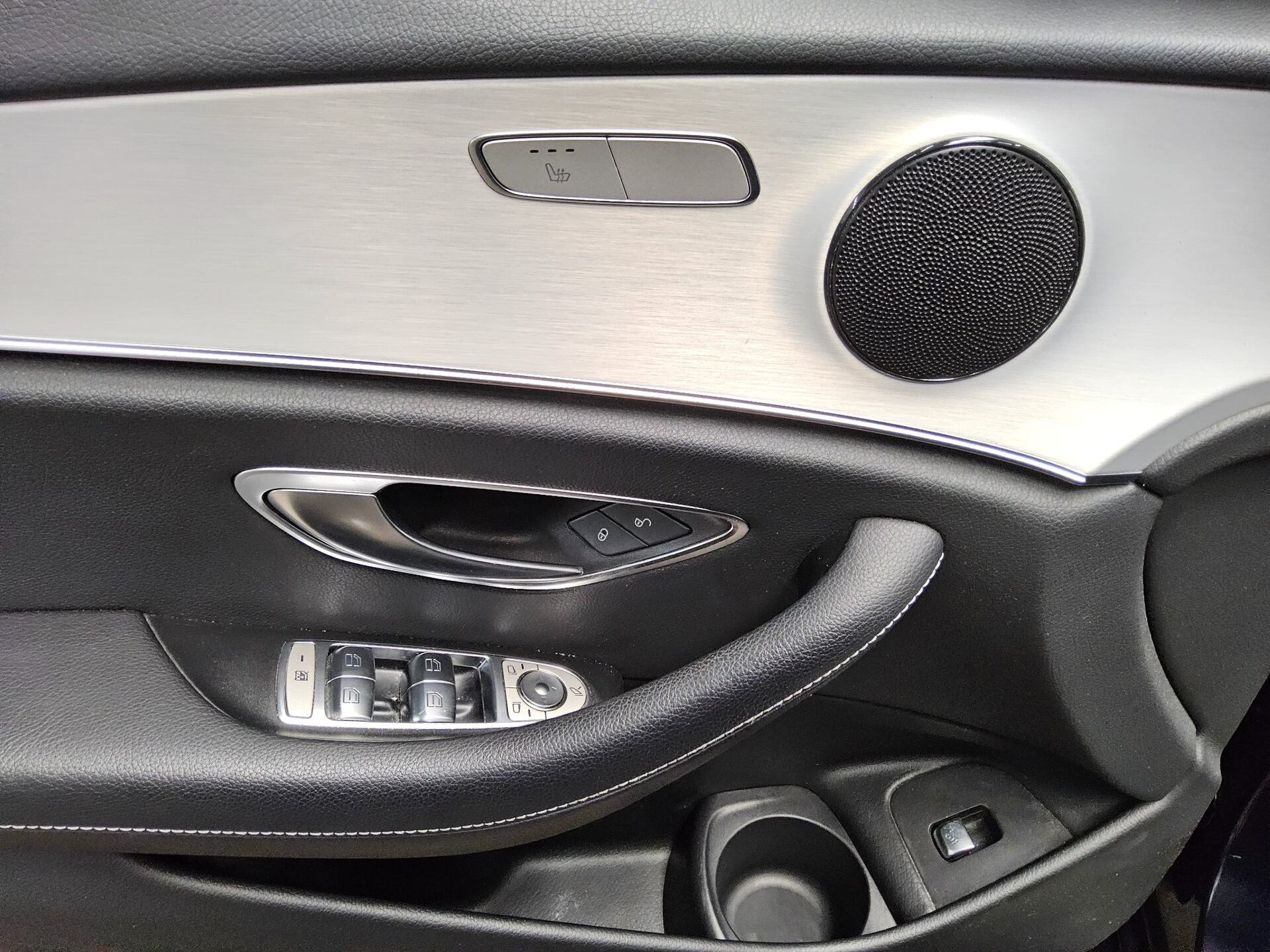 Mercedes-Benz E 220 T d 4M Avantgarde Leder Navi Widescr. RFK 10