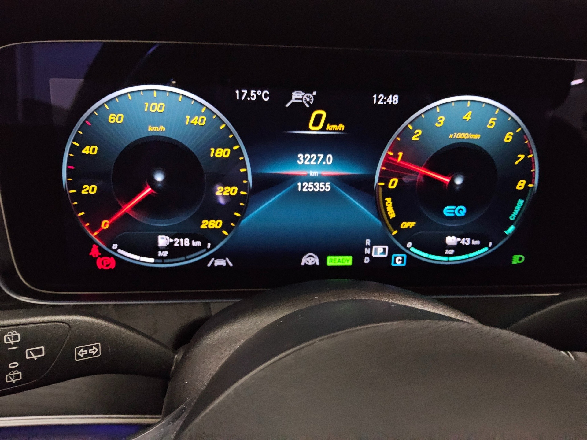 Mercedes-Benz E 300 T e AMG-Line Navi LED AHK RFK Distronic+ 8
